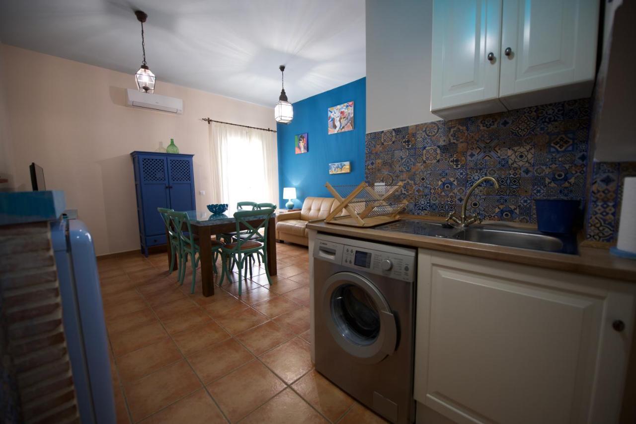 Casa Rural Blue Moon Guest House Cazalla de la Sierra Exterior photo